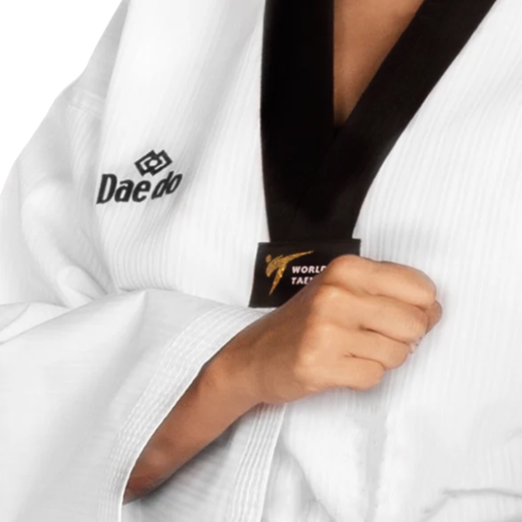 Kimono pentru taekwondo 240g/m2 DAEDO WT New DOBOK photo 2