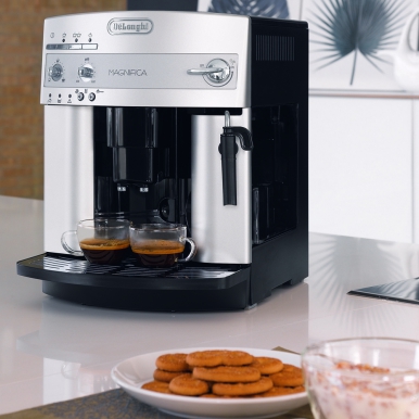 Aparat de cafea Espresso Delonghi ESAM3200 / 15 bar / Espresso photo 2