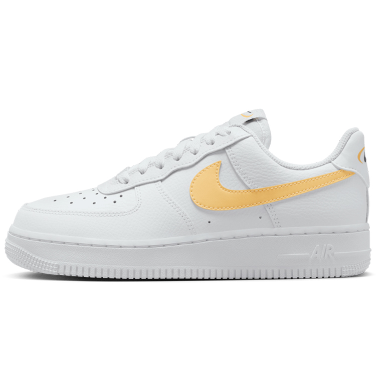 Кроссовки Nike WMNS AIR FORCE 1 07 / Женский / 40 / Белый photo 1 Кроссовки Nike WMNS AIR FORCE 1 07 / Женский / 40 / Белый photo 1