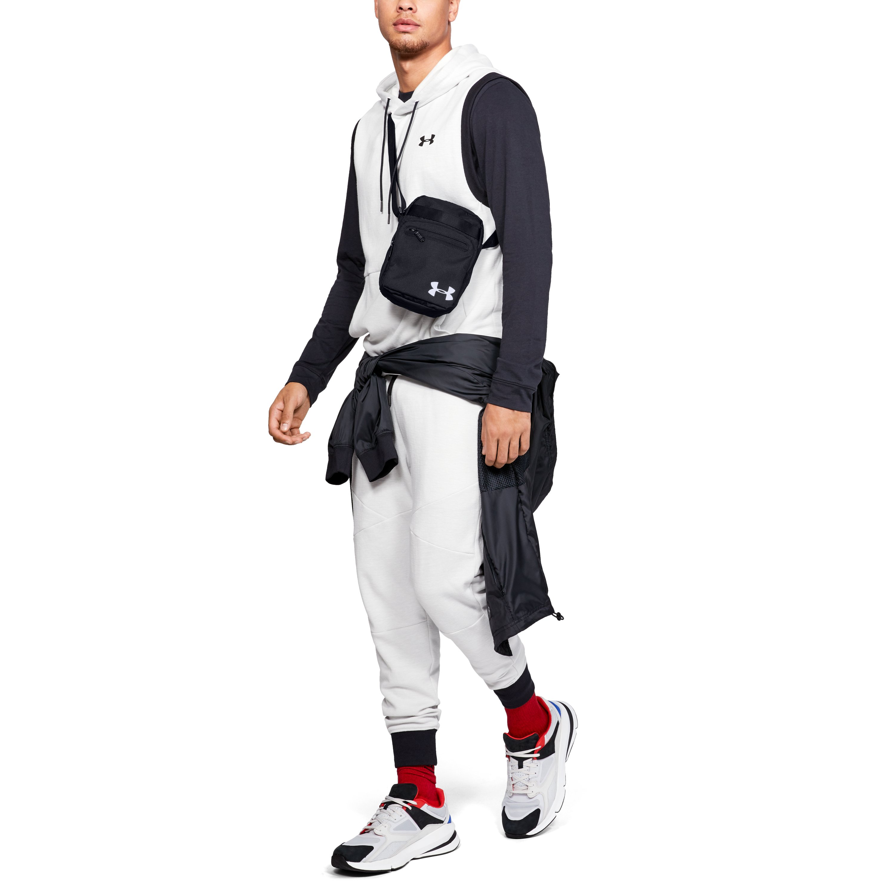 Сумки  Under Armour UA Crossbody/1327794-001/Черный photo 2