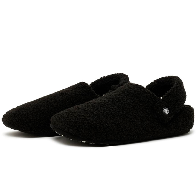 Slapi Crocs Classic Cozzzy Slipper pt Barbati / 43-44 / Negru photo 4