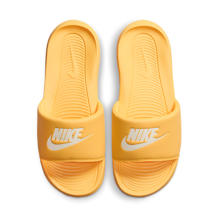 Slapi Nike VICTORI ONE SLIDE pt Femei / 40.5 / Portocaliu photo 2