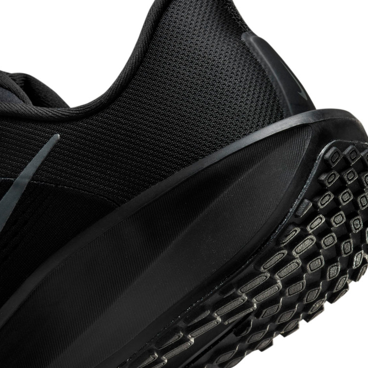 Кроссовки Nike QUEST 6 / Мужской / 42 / Черный photo 5