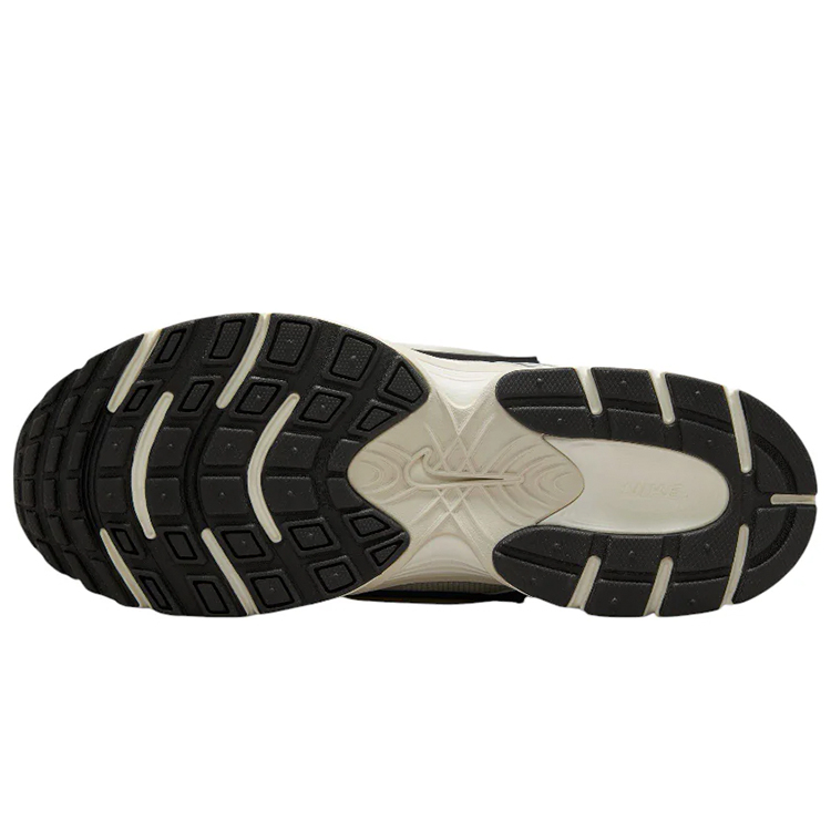 Кроссовки Nike W V5 RNR / Женский / 40.5 / Белый photo 3