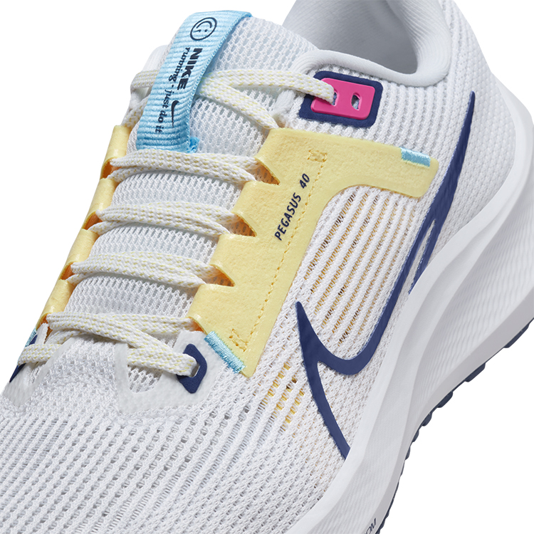 Кроссовки Nike W AIR ZOOM PEGASUS 40 / Женский / 38 / Белый photo 5
