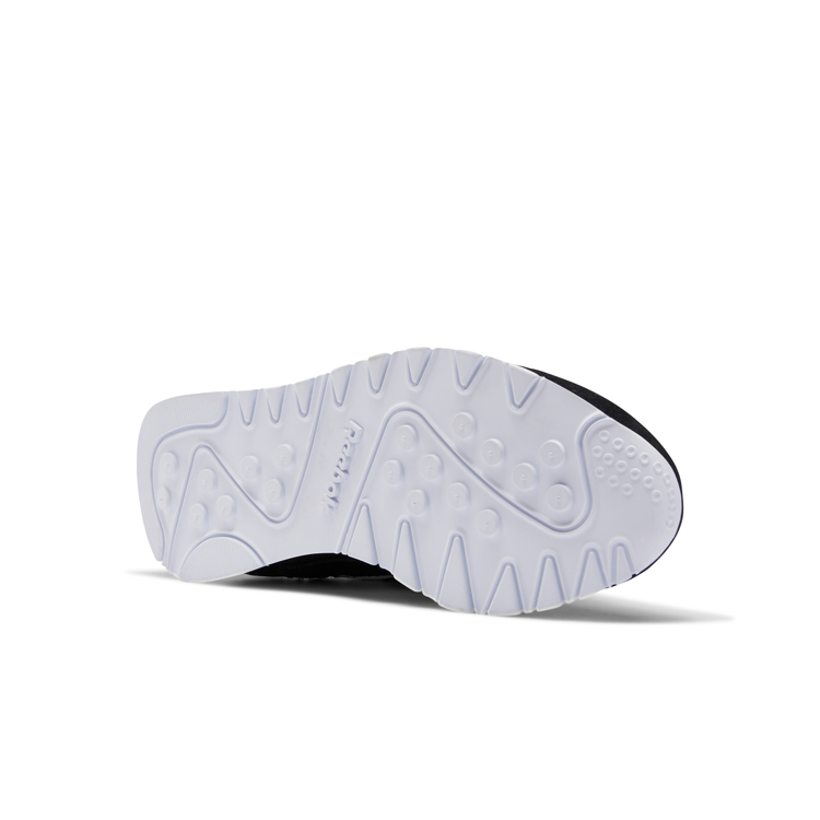Кроссовки Reebok CL NYLON / Женский / 40 / Черный photo 2
