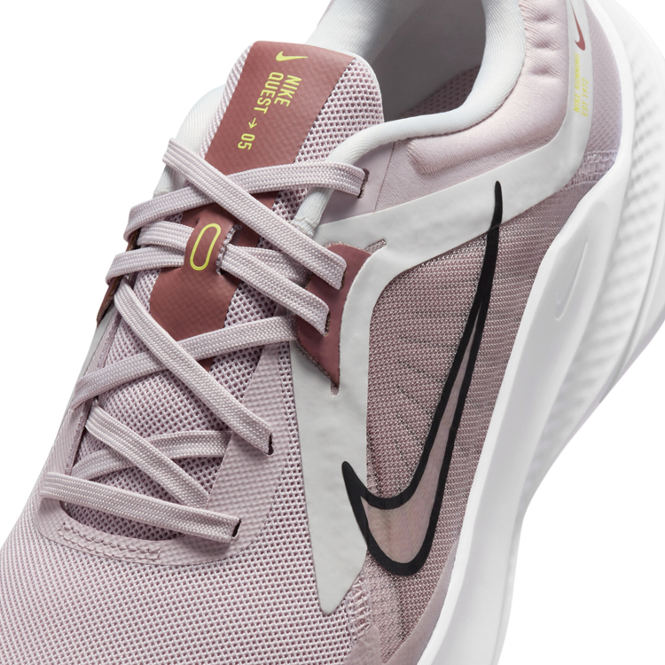Кроссовки Nike QUEST 5 / Женский / 40.5 / Розовый photo 3