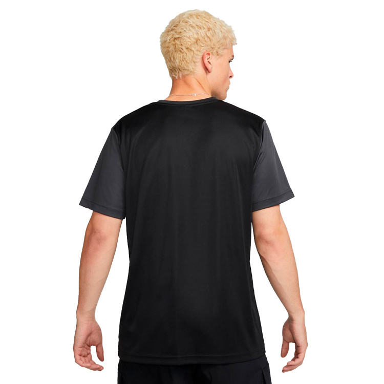 Футболка мужская Nike M NSW REPEAT SW PK TEE S Черный photo 3