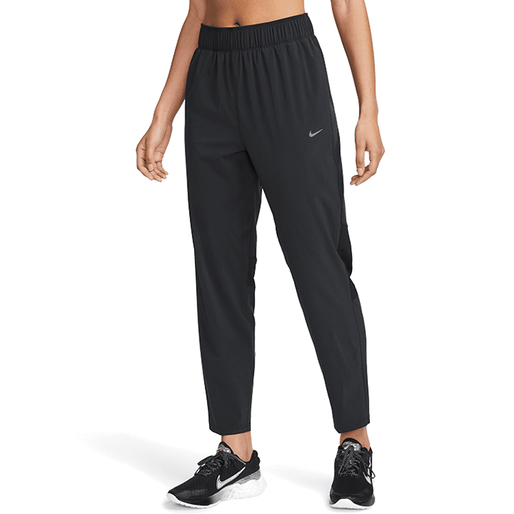Брюки Nike W NK FAST DF MR 7/8 PANT / Женский / XXL / Черный photo 1 Брюки Nike W NK FAST DF MR 7/8 PANT / Женский / XXL / Черный photo 1