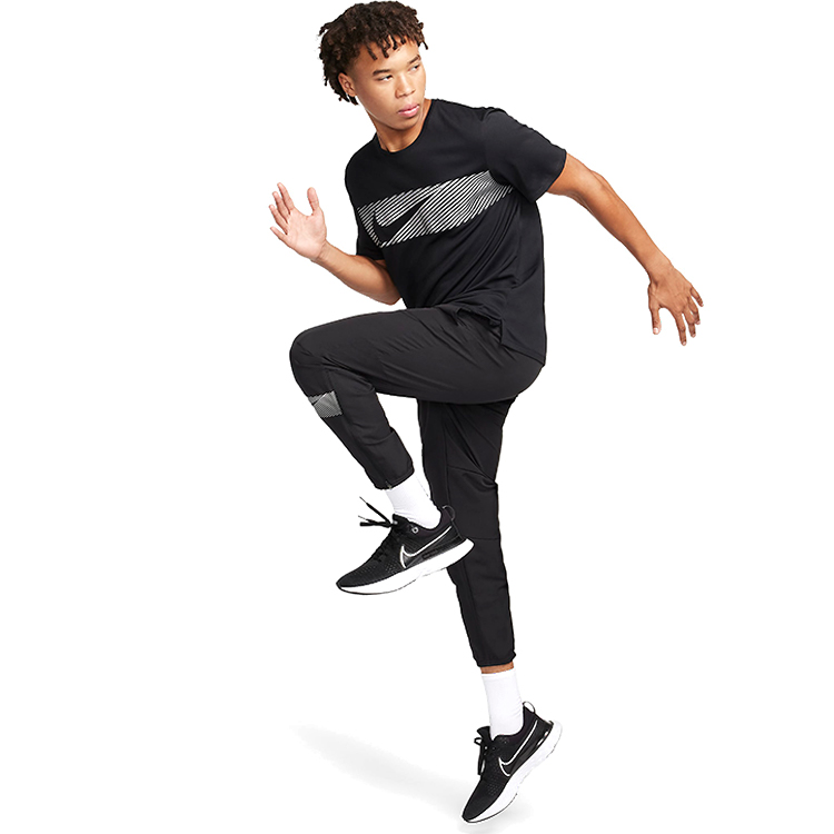 Tricou bărbătesc Nike M NK FLASH MILER TOP S Negru photo 2