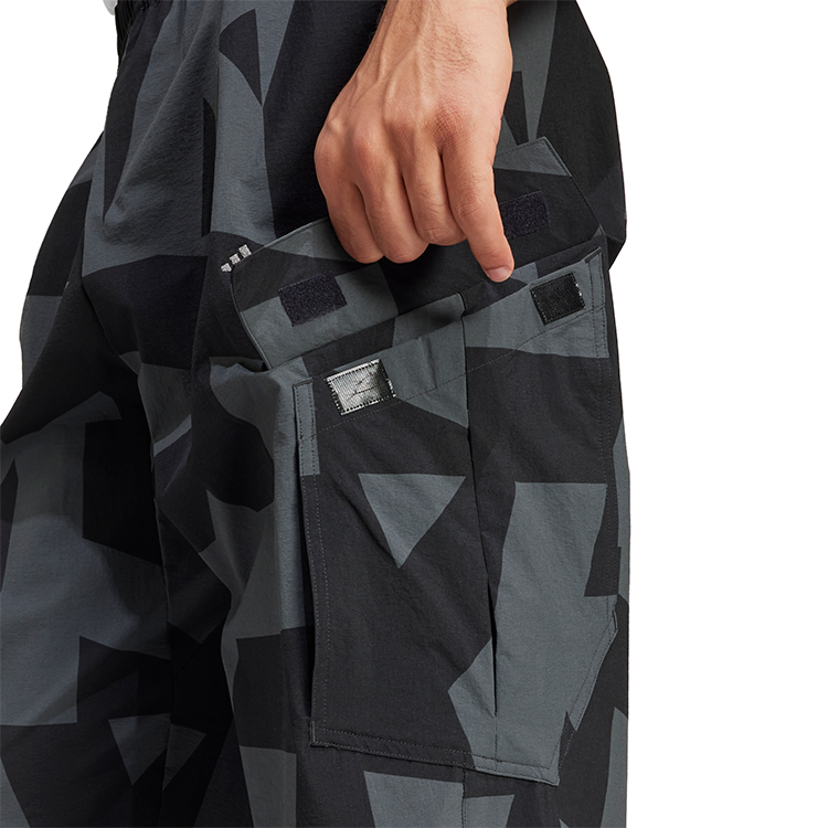 Брюки Adidas CARGO AOP PANTS XS Черный Мужской photo 2