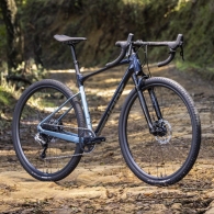 Bicicleta de pietris Giant Revolt X 1 thumbnav 3