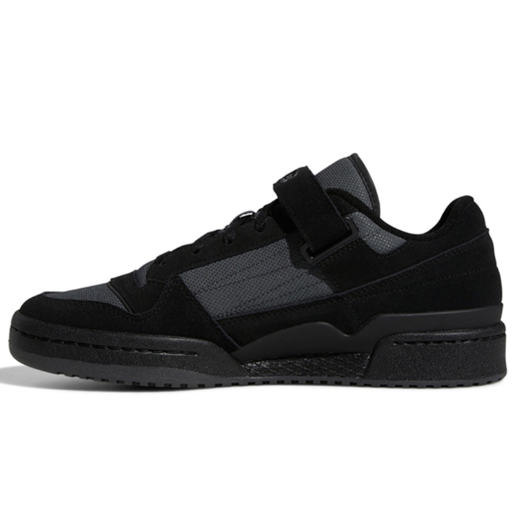 Incaltaminte Sport Adidas FORUM LOW pt Barbati / 40.5 / Negru photo 1 Incaltaminte Sport Adidas FORUM LOW pt Barbati / 40.5 / Negru photo 1