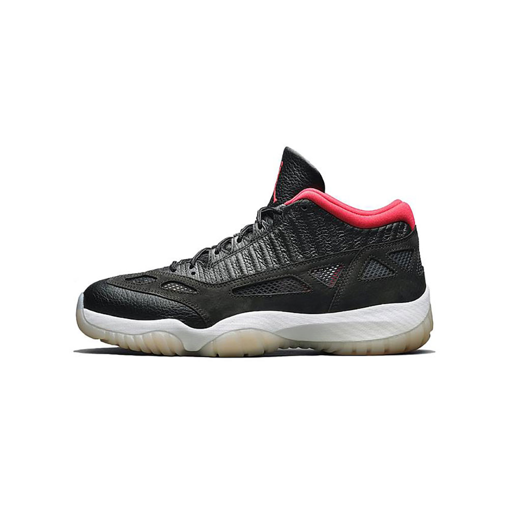 Кроссовки Nike AIR JORDAN 11 RETRO LOW IE / Мужской / 40.5 / Черный photo 1