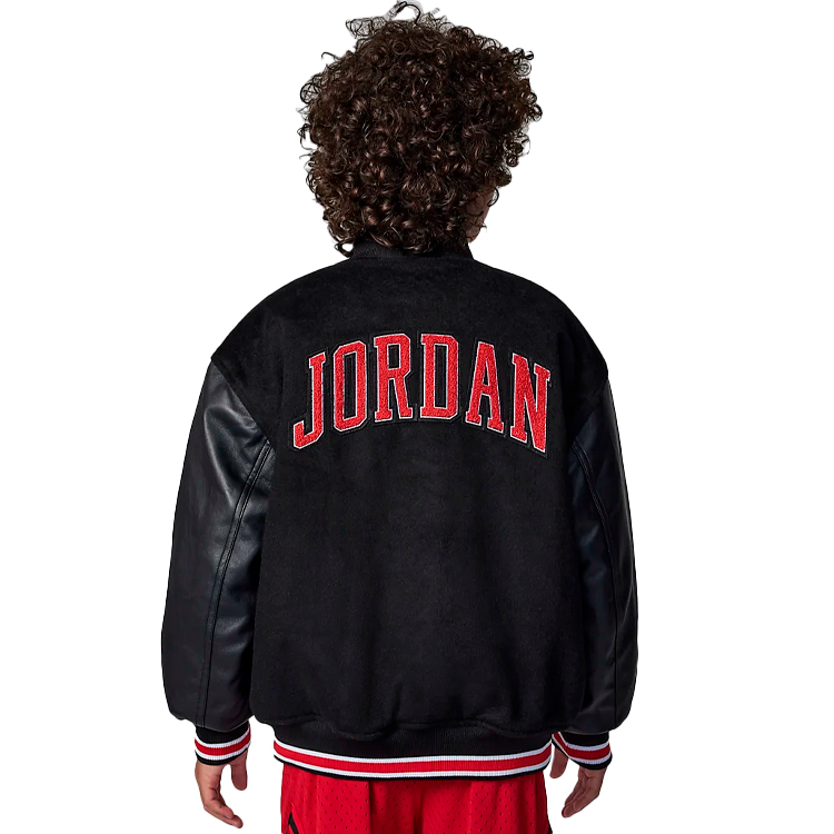 Scurta Nike JORDAN VARSITY / Barbati / M / Negru-rosu photo 4