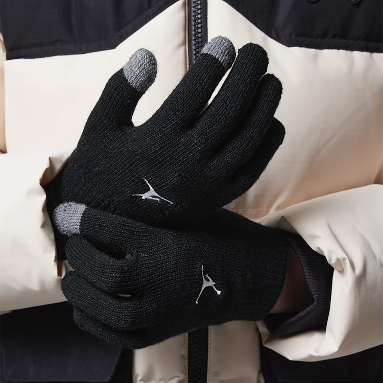 Set Caciula + manusi Nike JAN JORDAN ESSENTIALS BEANIE S photo 4
