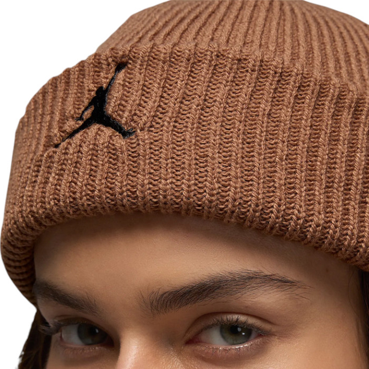Шапка Nike U J TERRA BEANIE ESS One size Коричневый photo 4