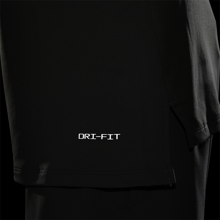 Футболка Nike B NK DF MULTI TECH SS TOP / Мужской / M / Хаки photo 3