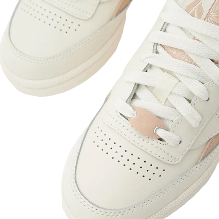 Кроссовки Reebok CLUB C REVENGE / Женский / 36 / Бежевый photo 4