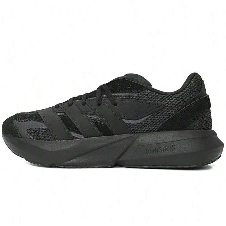 Кроссовки Adidas LIGHTBLAZE / Мужской / 41.5 / Черный photo 1 Кроссовки Adidas LIGHTBLAZE / Мужской / 41.5 / Черный photo 1