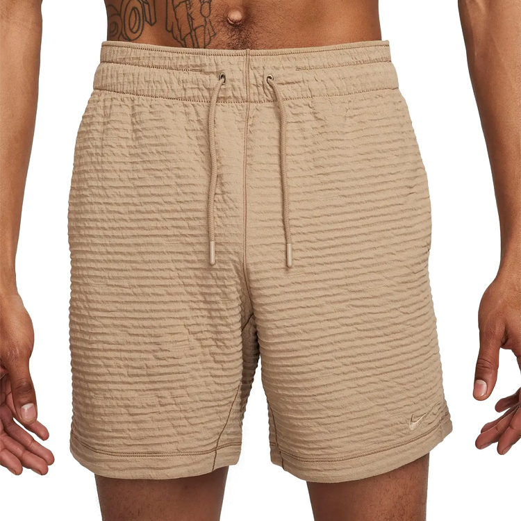Sorti de bărbați Nike M NY DF TEXTURE 7UL SHORT L Bej photo 2