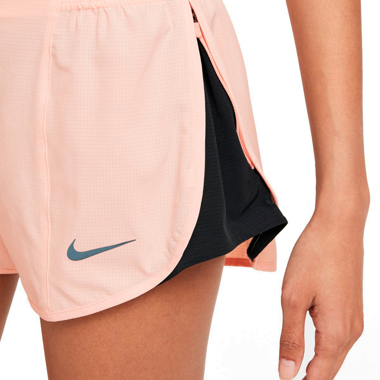 Шорты Nike W NK RUN DVN TEMPO LX SHORT / Женский / L / Бежевый photo 3