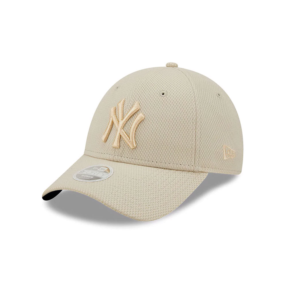 Chipiu New Era WMNS Diamond Era 940 NYY photo Chipiu New Era WMNS Diamond Era 940 NYY photo