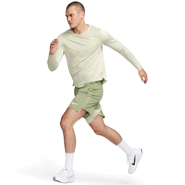 Hanorac pt bărbați Nike M NK DFADV TECHKNIT ULTRA LS 2XL Maslin photo 1 Hanorac pt bărbați Nike M NK DFADV TECHKNIT ULTRA LS 2XL Maslin photo 1