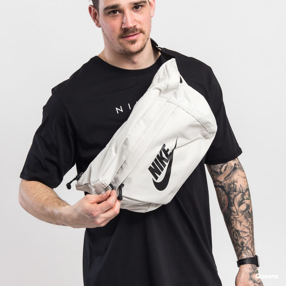 Сумка на пояс Nike NK TECH HIP PACK BA5751-072 Бежевый photo 2