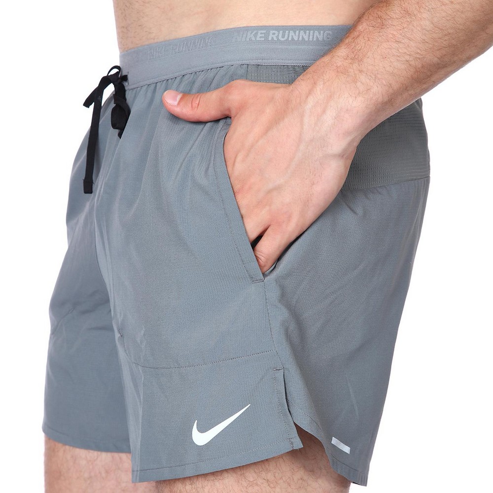 Sorti de bărbați Nike M NK DF STRIDE SHRT 5IN BF XL Gri photo 3
