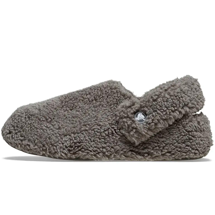 Slapi Crocs Classic Cozzzy Slipper pt Barbati / 41-42 / Gri photo 1 Slapi Crocs Classic Cozzzy Slipper pt Barbati / 41-42 / Gri photo 1