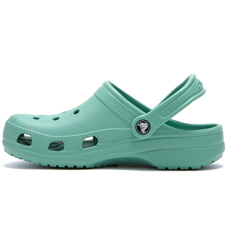 Slapi Crocs Classic Clog K photo 1 Slapi Crocs Classic Clog K photo 1